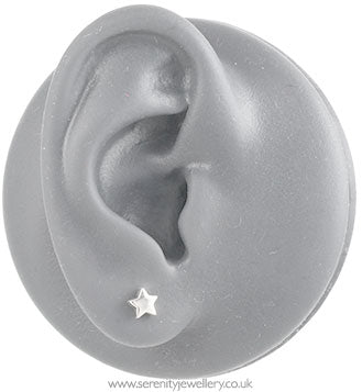 Star cartilage earring