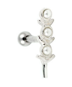Three pearl cartilage earring